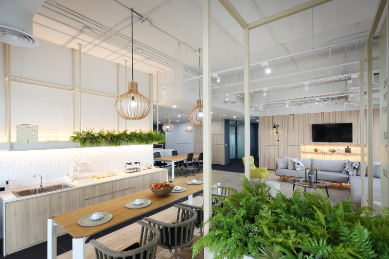 Service Office by OMG@Thanapoom